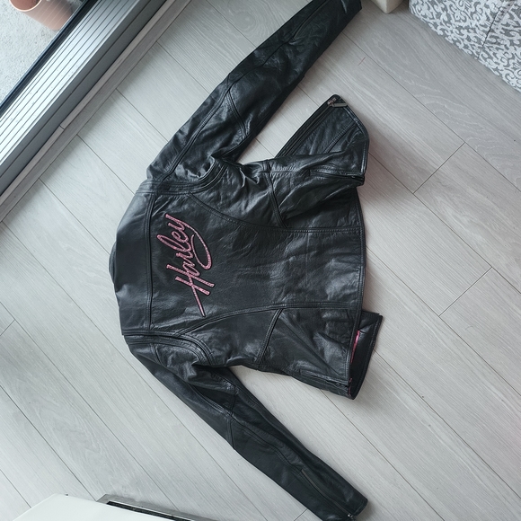 Black jacket - Picture 3 of 3